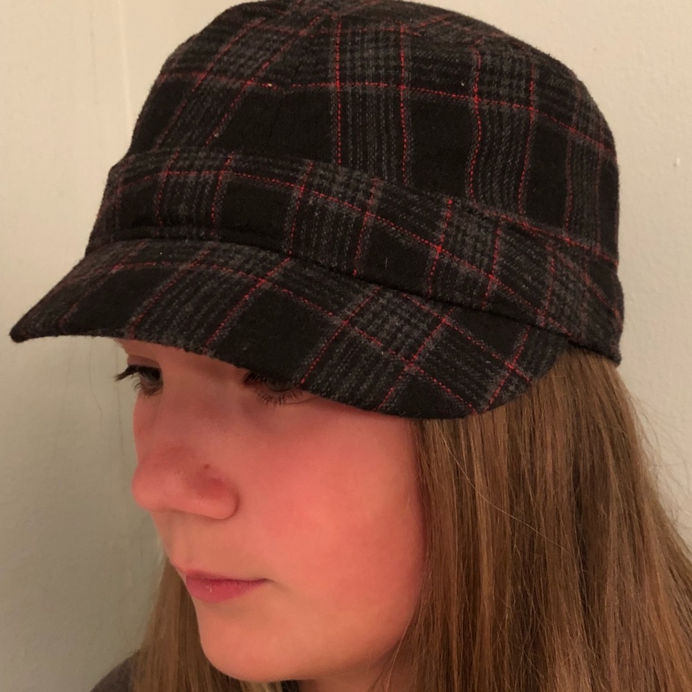 Super sweet black and pink hat so cute!!!